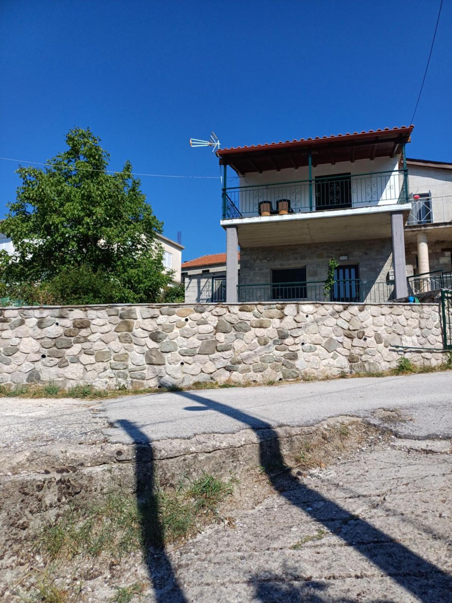 Dimitris House * Pramanta