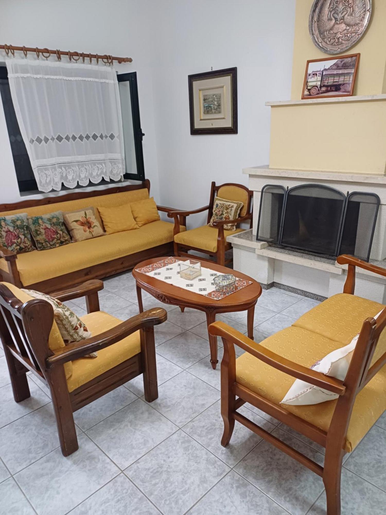 Dimitris House Apartment
